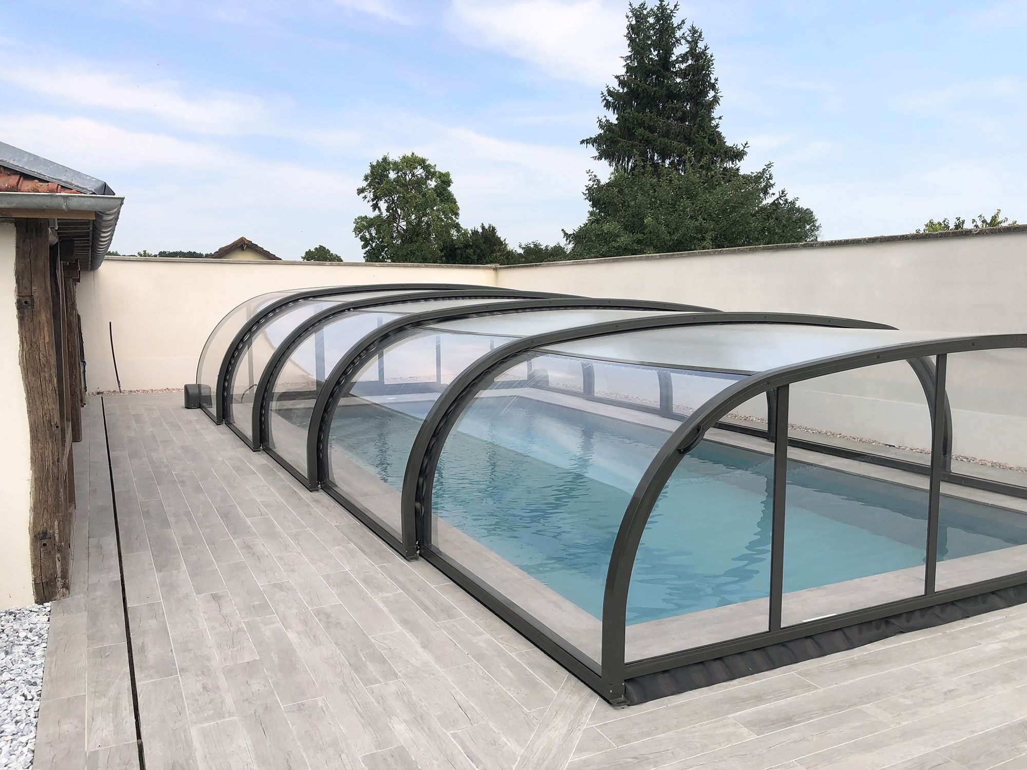 Abri de piscine mi-haut anthracite