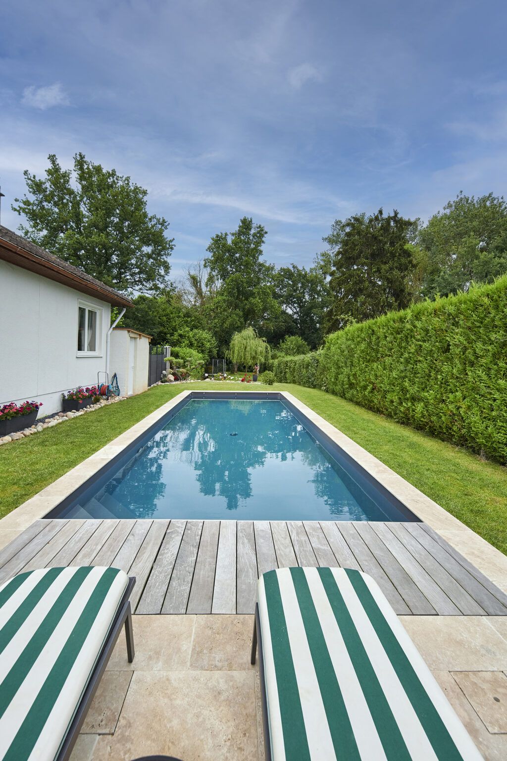 Grande piscine en longueur