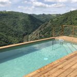 Piscine extérieure “dans le vide”