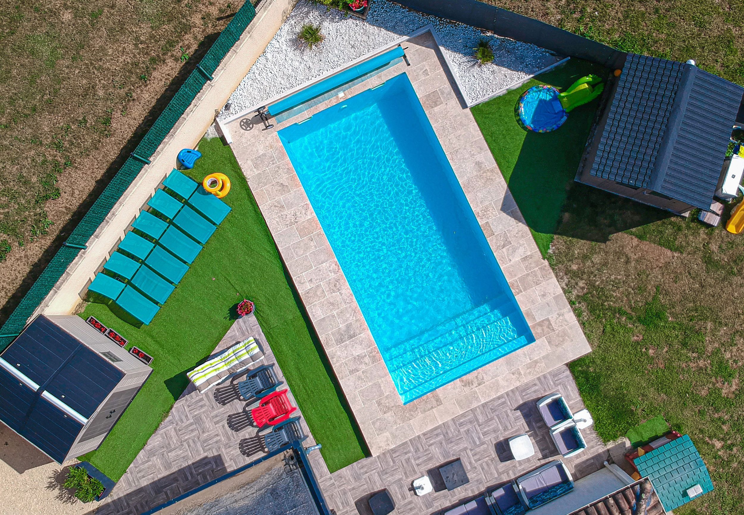 Piscine Bois Rectangulaire URBAINE avec volet intégré