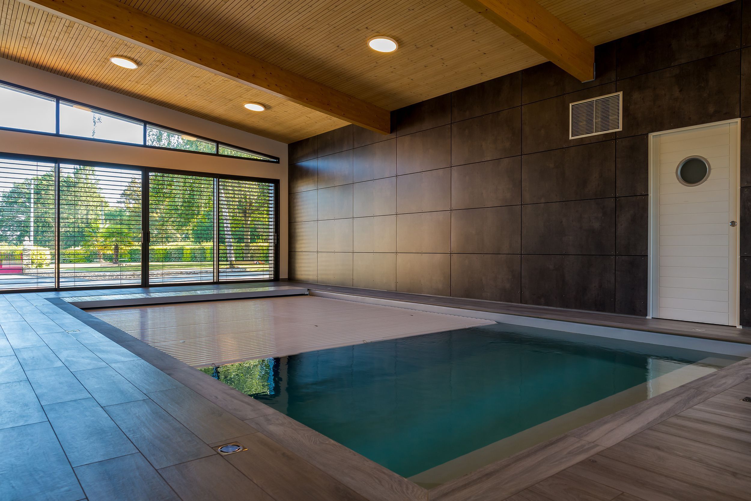 © STUDIO C FOTOGRAFIE - Réalisation BONHEUR PISCINES