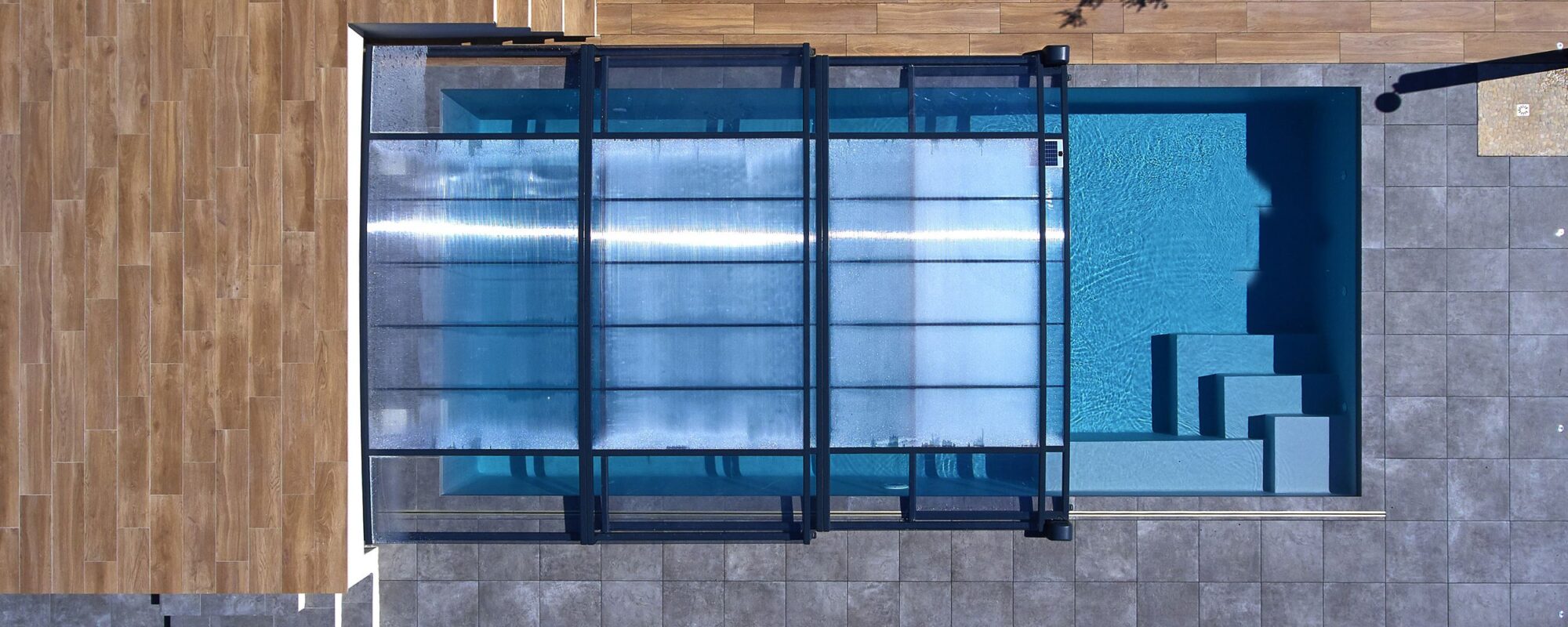 Abri de piscine Outdoor avec terrasse