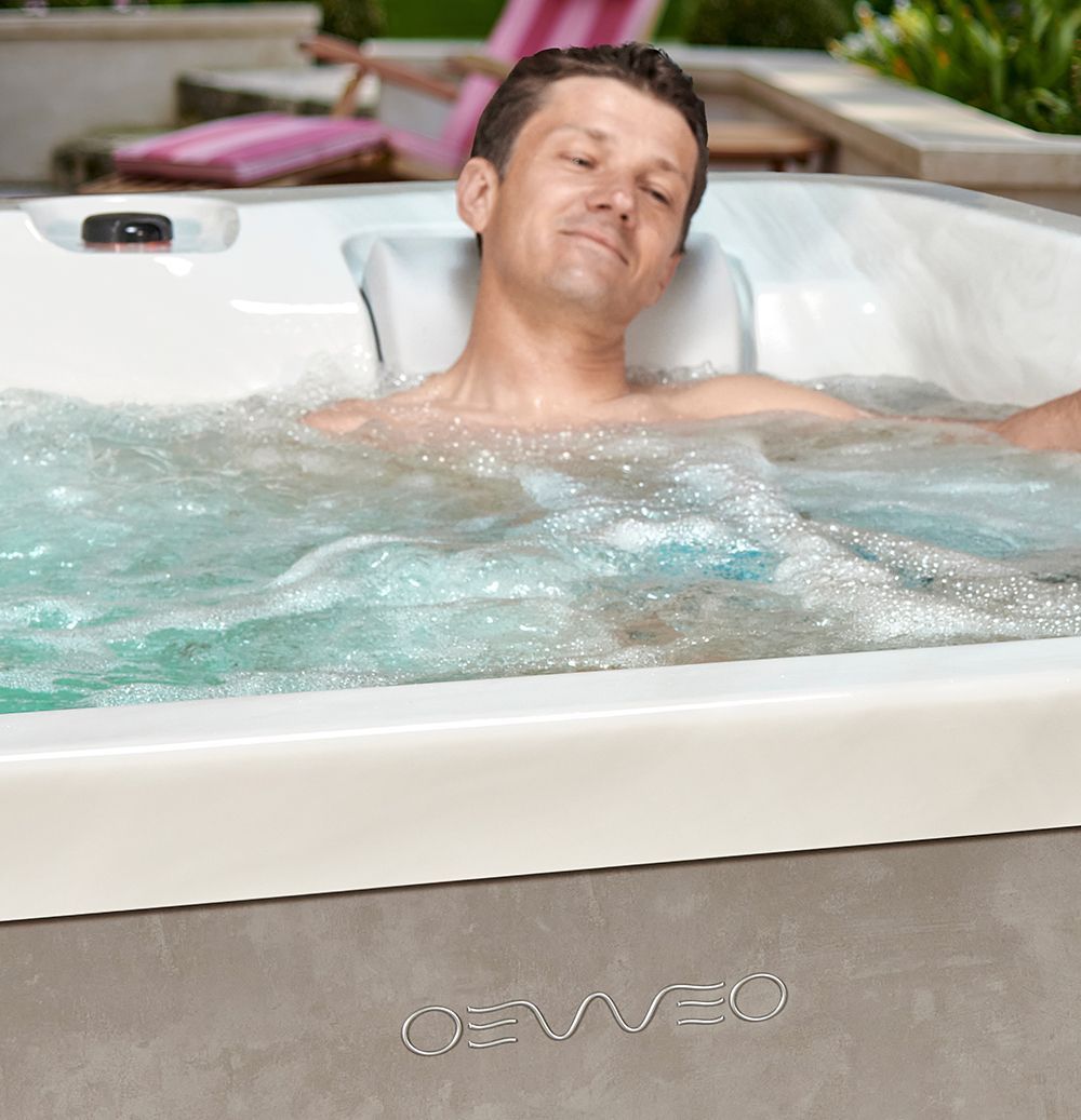 Jacuzzi d'extérieur : comment bien le choisir & l'installer ?