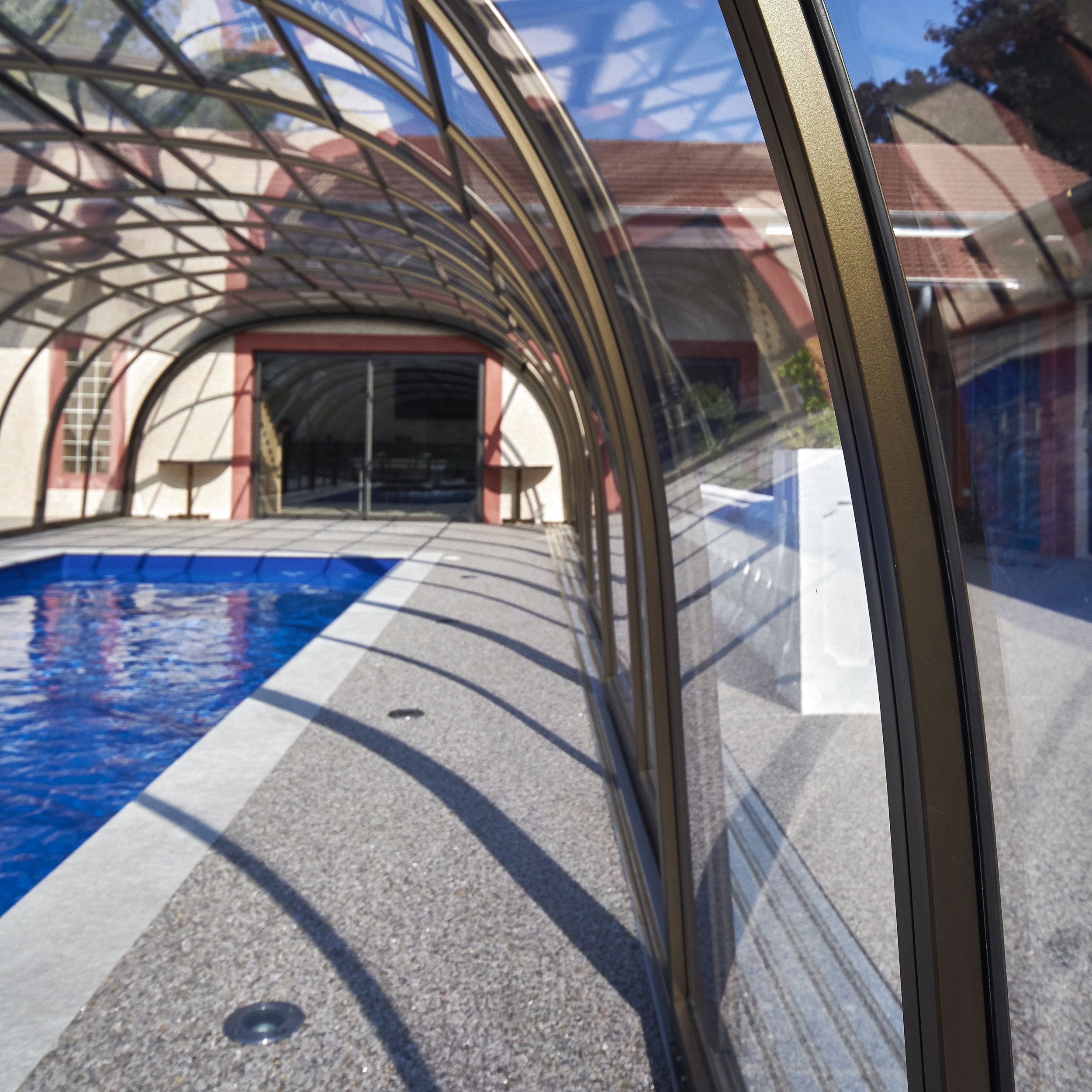 © FABRICE FERRER – Réalisation PISCINE WEEK-END