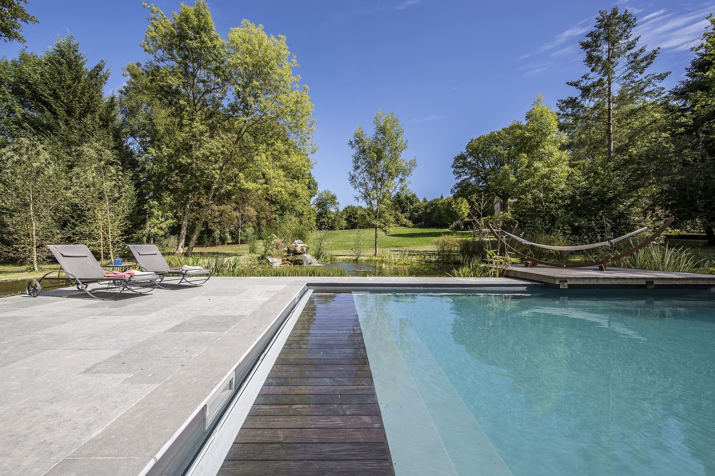 Piscine naturelle bi-eaux en Sologne