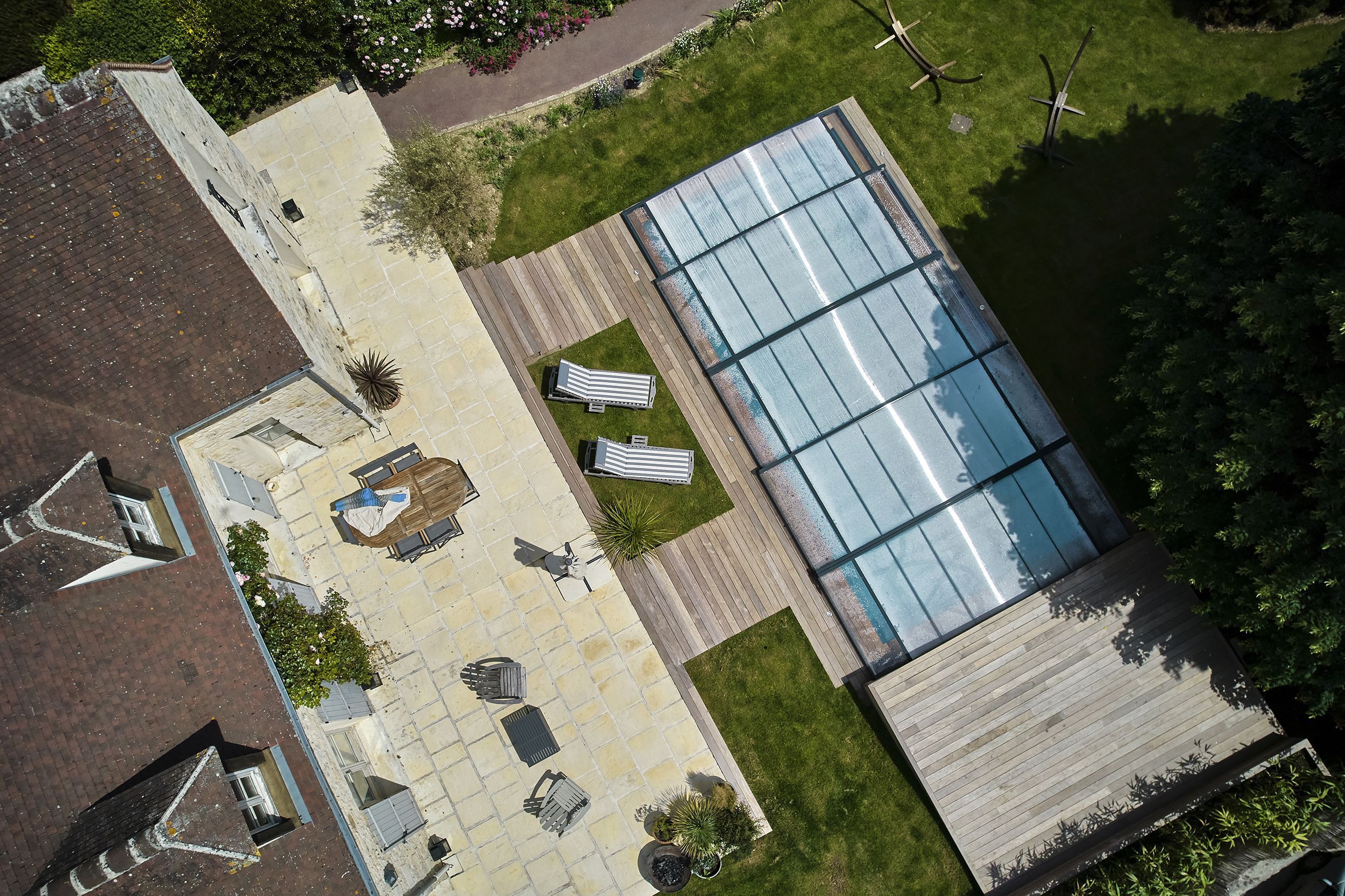 © FABRICE FERRER – Réalisation HENOCQUE PISCINES