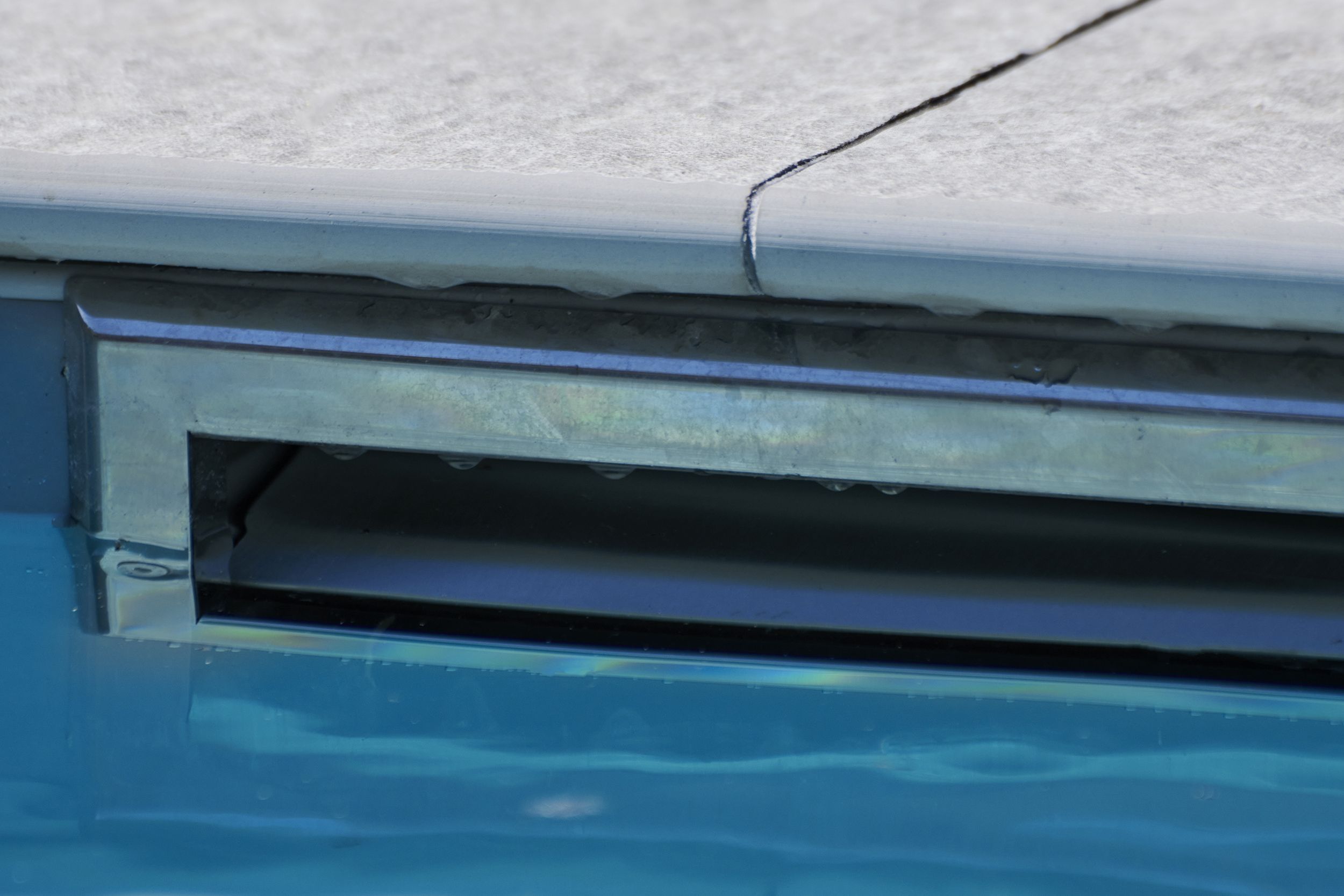 © FABRICE FERRER – Réalisation BE PISCINES