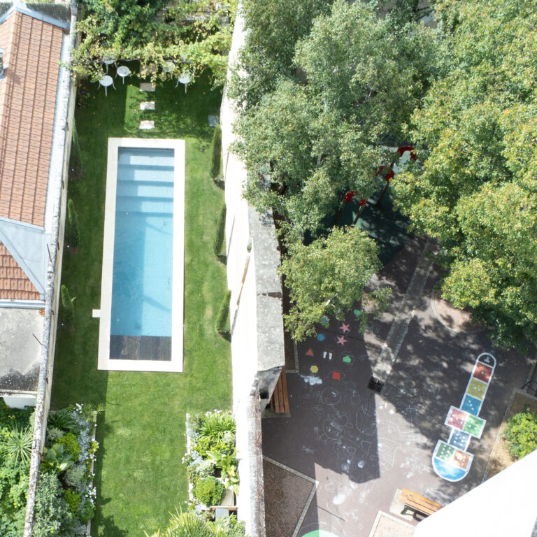 Couloir de nage de 2 x 8 m en ville