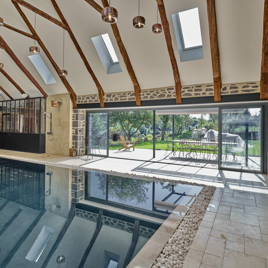 Piscine Intérieure à effet miroir 3