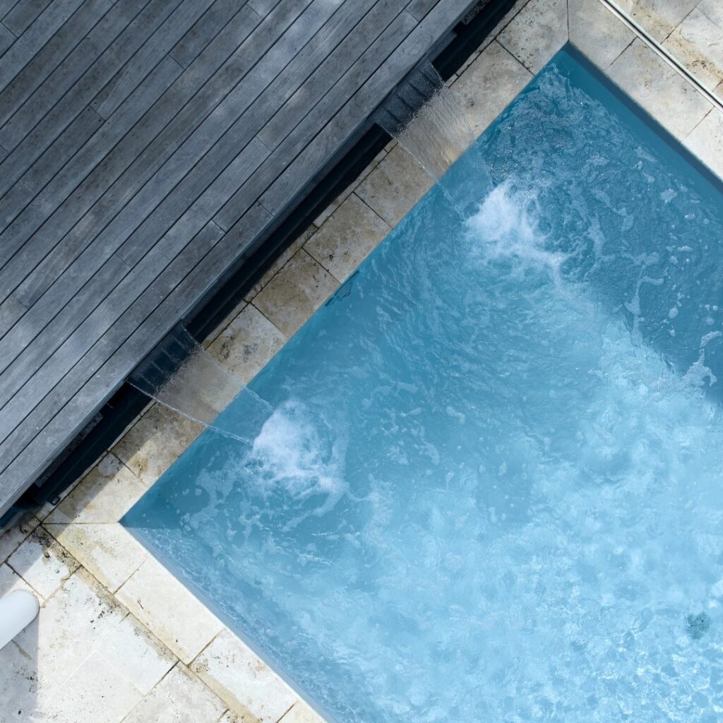 piscine extérieure 3