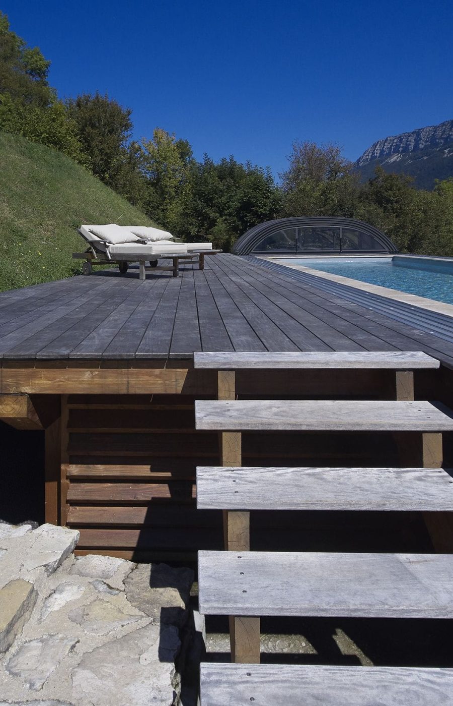 Couloir de nage et abri bas