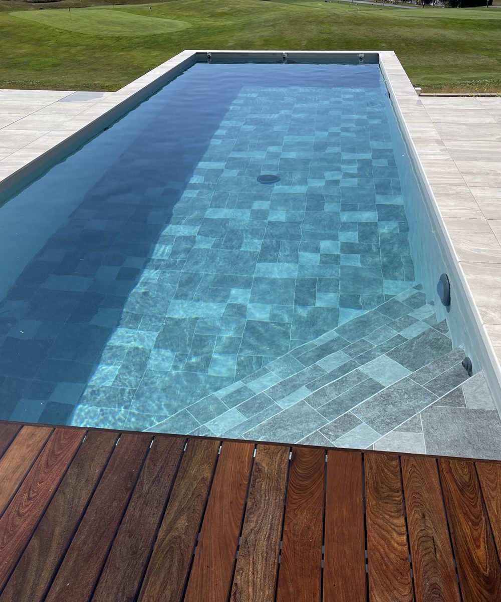 Couloir de nage avec liner imprimé