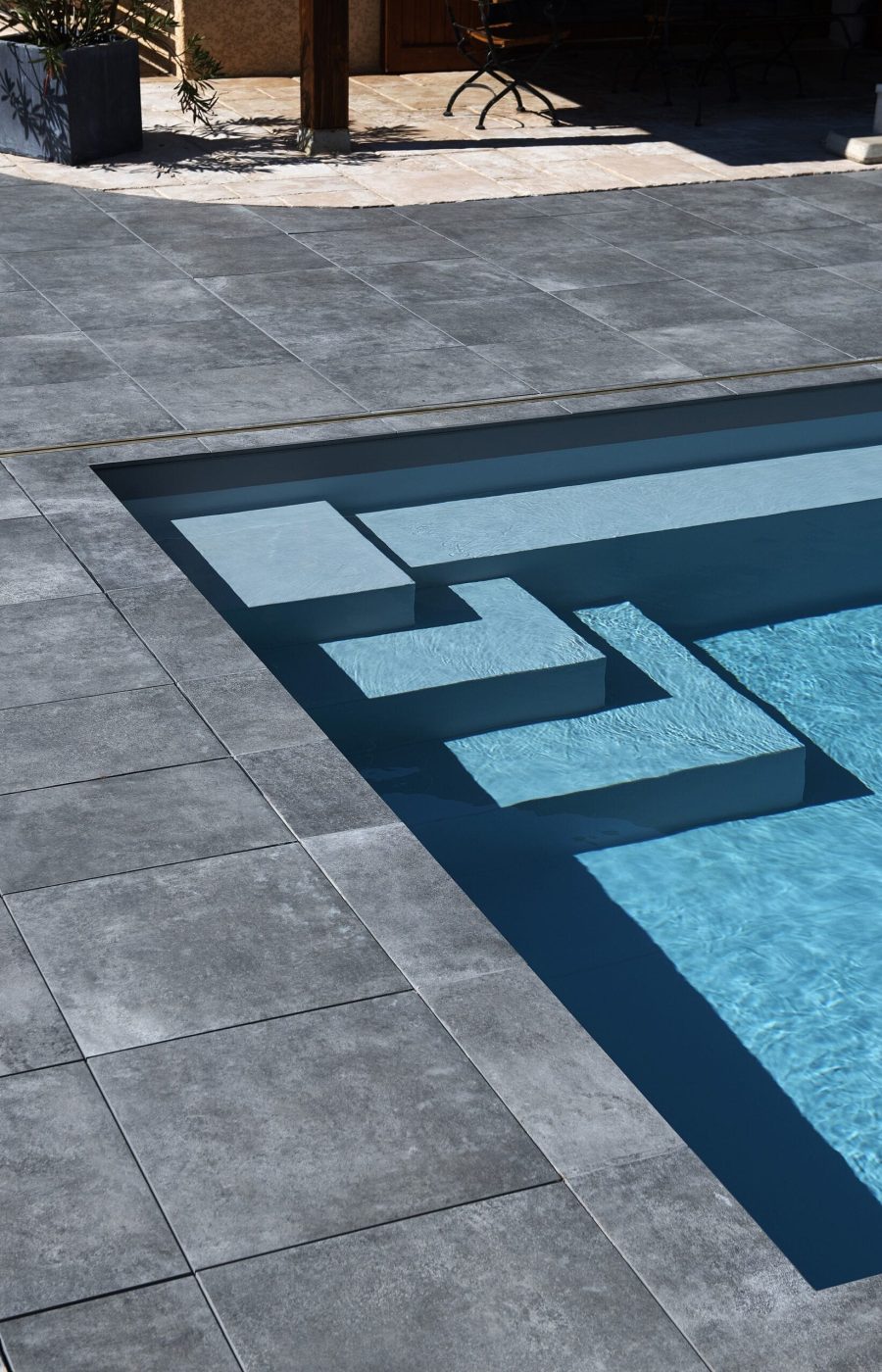 Escalier d'angle intérieur sur mesure